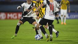 altText(Danubio cayó dos a cero ante Guaraní de Paraguay)}