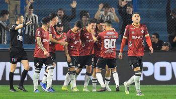 ¿Qué dejó la última del Intermedio?: Wanderers por el milagro; Peñarol único líder