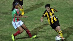 altText(Peñarol ganó la primera final del Uruguayo frente a Colón)}