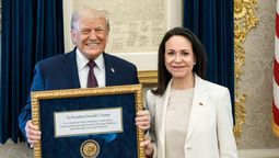Donald Trump: Machado me entregó su Premio Nobel de la Paz por el trabajo que he realizado.