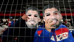 altText(El mensaje de los hinchas directo al corazón de Suárez)}