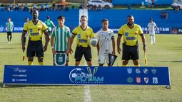 altText(Lamentable: club uruguayo fue expulsado de torneo juvenil por actos racistas)}