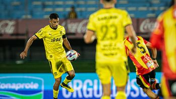 Maxi Olivera, un nuevo desgarro en Peñarol.