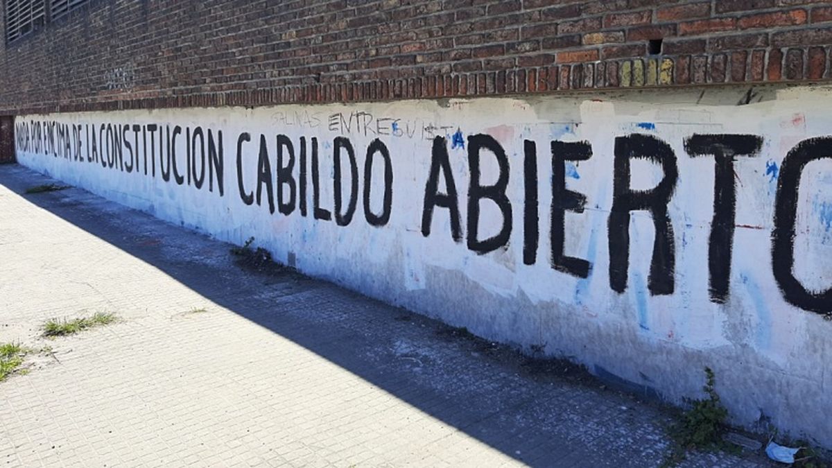 Cabildo Abierto: El socio gelatinoso de la coalición multicolor