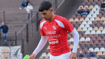 Peñarol prepara una oferta cercana al millón de dólares por Ruiz y cerró a Matías Arezo