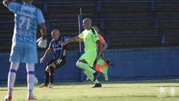 altText(Liverpool y Peñarol empataron en Belvedere)}