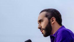 Aprobada reelección indefinida a la medida de Bukel.