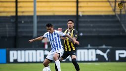 altText(Cerro Largo le ganó a un abúlico Peñarol lento y sin ideas)}