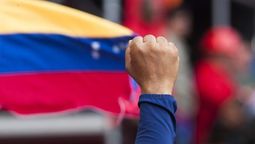 altText(Gobierno venezolano suspende actividades laborales y educativas ante nuevo ataque a la red eléctrica)}