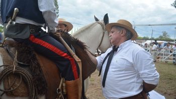 Patria Gaucha: el show de Lacalle Pou y la sobriedad de Yamandú Orsi