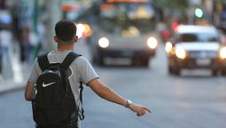 altText(Servicios de ómnibus comienzan a mermar a las 19 del domingo)}