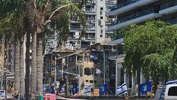 altText(Irán ataca instalaciones militares y bases aéreas de Israel)}