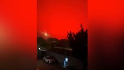 altText(Misterioso cielo rojo tiñó una ciudad de China)}