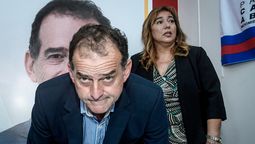 altText(Informe confirma que Manini y su esposa son colonos)}