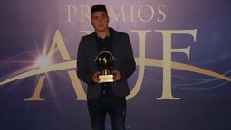 altText(Kevin Dawson fue elegido como el jugador del campeonato)}