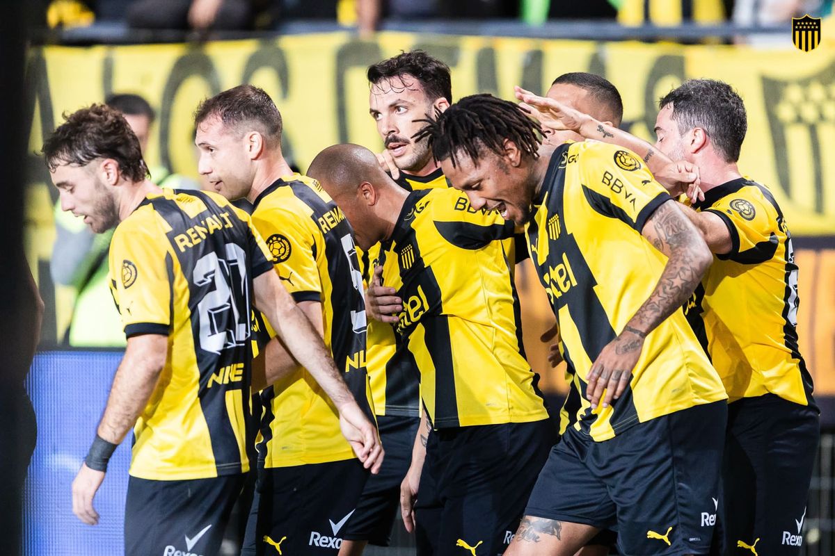 El Nacional le arrebata el Apertura al Peñarol, que empató con el Danubio