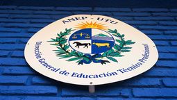 altText(UTU: docentes sindicalizados hacen paro este martes en Montevideo)}