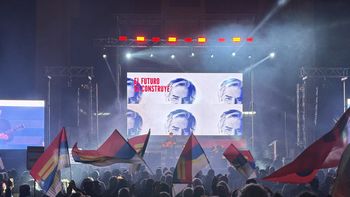 Fernando Pereira fue reelecto como presidente del Frente Amplio.