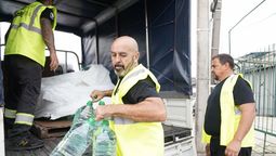 altText(Intendencia entregó 10 mil litros de agua en merenderos)}