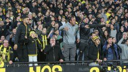 altText(A estadio lleno: Peñarol fijó precios populares de la tribuna Guelfi para enfrentar a Defensor)}