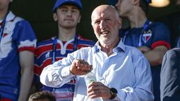 altText(La oposición de la oposición)}