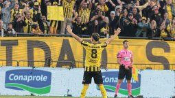 altText(Fin de la novela: Leo Fernández es nuevo jugador de Peñarol)}