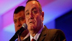 altText(Alejandro Giammattei es el nuevo presidente de Guatemala)}