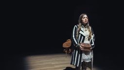 altText(El lugar donde nacen las olas: la existencia y la realidad en un límite difuso y filosófico)}