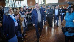 altText(Álvaro Delgado no renunciará a su banca a pesar del pedido de Lacalle Pou)}