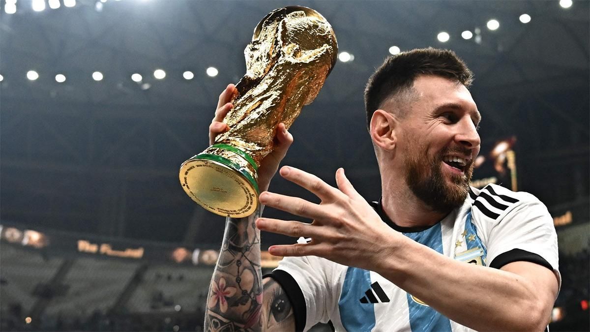Lionel Messi levantó finalmente la Copa del Mundo.