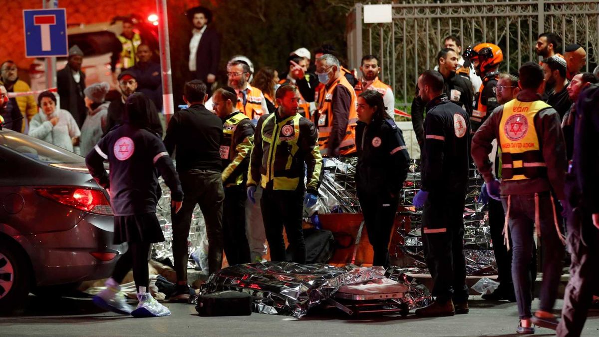 Siete personas murieron en ataque a una sinagoga.