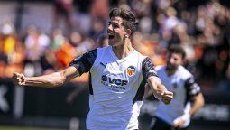 altText(Facundo González cambió de club pero no de colores)}