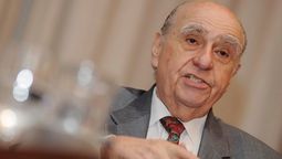altText(Sanguinetti responderá antes de fin de mes si aceptará ser candidato)}