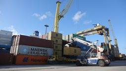 altText(Exportaciones siguen a la baja)}