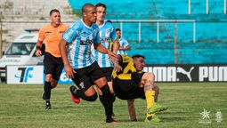 altText(Peñarol y Cerro empataron en un muy mal partido)}