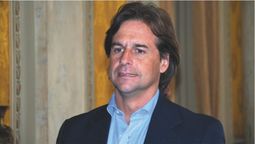 altText(Lacalle Pou se diferencia de Licandro y aclara que no quiere “eliminar” sino “adecuar” los Consejos de Salarios)}