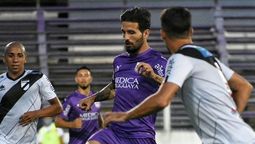 altText(Empate entre Defensor y Danubio con mejor sabor para el violeta)}