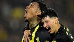 altText(Peñarol goleó a Cerro Largo, selló su clasificación a la final del Intermedio y lidera la anual)}