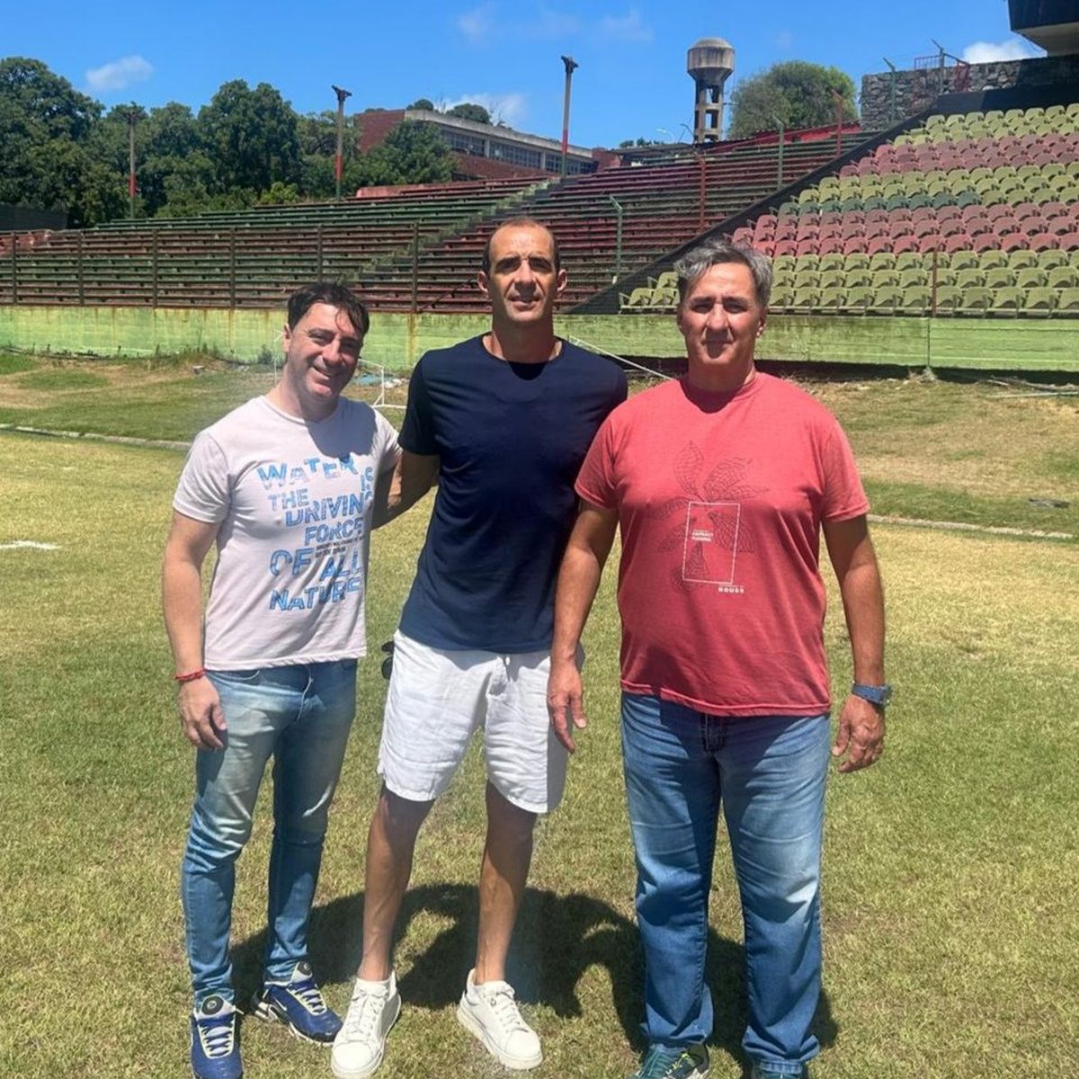 Gabriel Kouyoumdjian (presidente), Leandro Somoza (DT) y An&iacute;bal Gim&eacute;nez (coordinador).&nbsp;