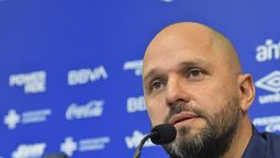 altText(Nacional: Viera tiene un par de dudas para el clásico del domingo)}