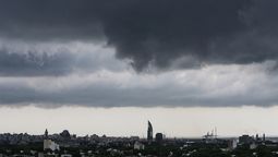 altText(Aviso a la población: tormentas fuertes y precipitaciones abundantes)}