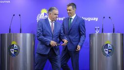 altText(Yamandú Orsi participará en España de un encuentro de líderes progresistas)}