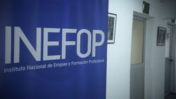 altText(Inefop: Trabajadores paran en rechazo a designación directa y por reactivar negociación colectiva)}