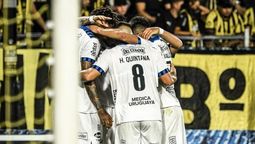 altText(Goleada de Liverpool frente a Peñarol: 3 a 0 en el Campeón del Siglo)}