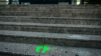 Espionaje: ¿Quién cuida a la juventud?