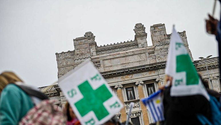 Funcionarios de Salud Pública denuncian recorte salarial