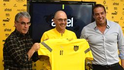 altText(Peñarol: cónclave para definir incorporaciones)}