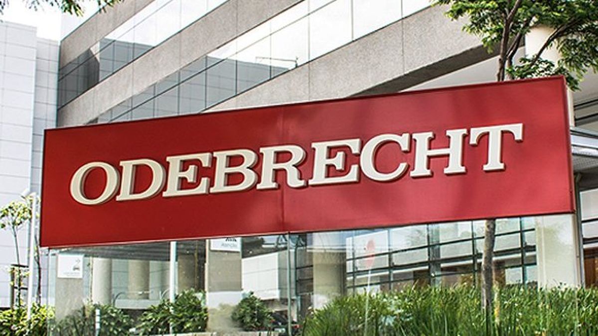 Perú: reponen en sus cargos a fiscales del caso Odebrecht