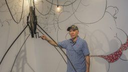 altText(Trazos y artefactos: Ricardo Lanzarini en el Subte)}