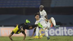 altText(Espectacular gol de Abel Hernández le dio triunfo a Peñarol)}